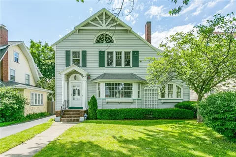 65 Hurstbourne Rd, Irondequoit, NY 14609