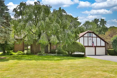 21 Sanfilippo Cir, Rochester, NY 14625