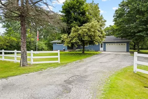 630 Washington St, Ogden, NY 14559