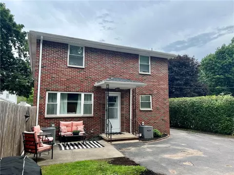 120 Pine St, East Rochester, NY 14445
