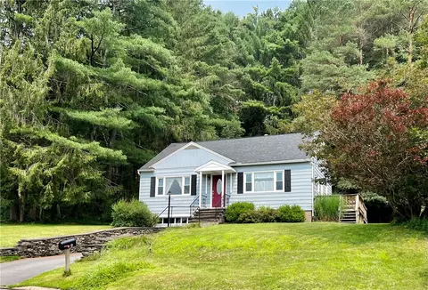 4 Bugbee Rd, Oneonta, NY 13820
