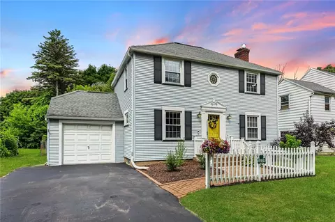 1239 Howard Rd, Gates, NY 14624