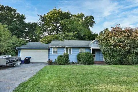 2140 W Jefferson Rd, Pittsford, NY 14534