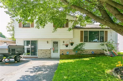 143 Wolcott Ave, Gates, NY 14606