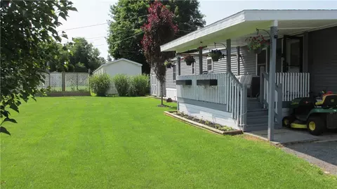1848 Sloan Dr, Mentz, NY 13140