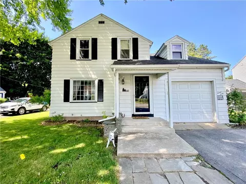760 Hinchey Rd, Gates, NY 14624