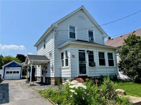 51 Fleming St, Rochester, NY 14612