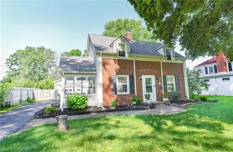13 Sherwood Ave, Webster, NY 14580