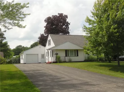 23 Madera Dr, Chili, NY 14624