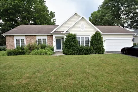 1148 Whalen Rd, Penfield, NY 14526