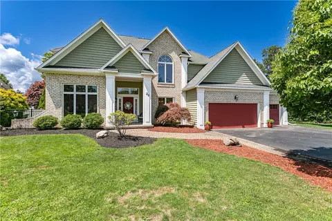 28 Place One Dr, Greece, NY 14626
