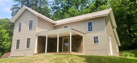 7687 N Main St, Springwater, NY 14560
