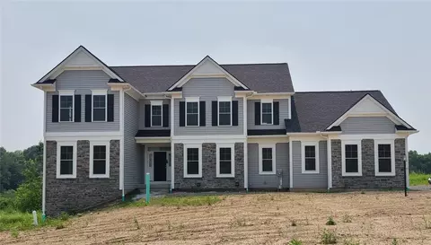49 Coventry Rdg, Pittsford, NY 14534