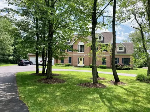 306 Aurora Dr, Norwich, NY 13815