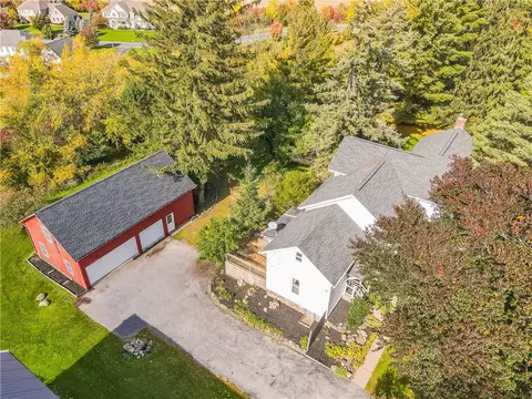 417 Mendon Center Rd, Pittsford, NY 14534