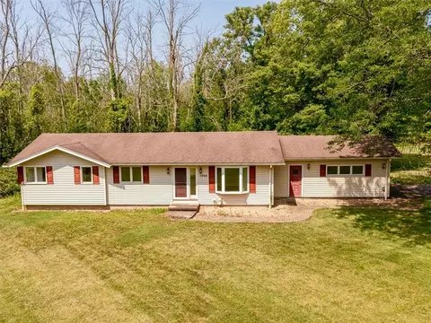 1909 N Union St, Parma, NY 14559