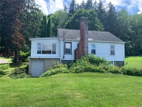 49 W University St, Alfred, NY 14802
