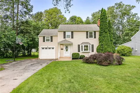 76 Mareeta Rd, Gates, NY 14624
