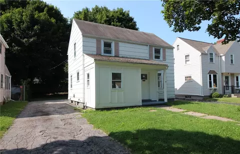 33 Christian Ave, Rochester, NY 14615
