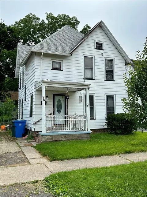 98 Linnet St, Rochester, NY 14613