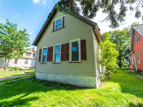 225 Avenue E, Rochester, NY 14621