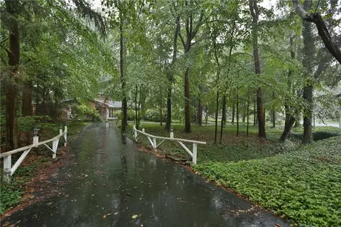 429 Woodland Ln, Webster, NY 14580