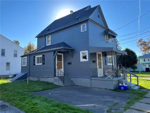4 Sumner St, Batavia, NY 14020