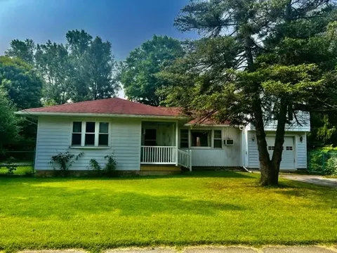 26 Clymer St, Auburn, NY 13021