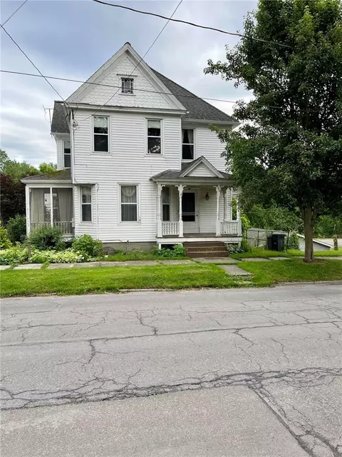 29 S Washington Ave, Oxford, NY 13830