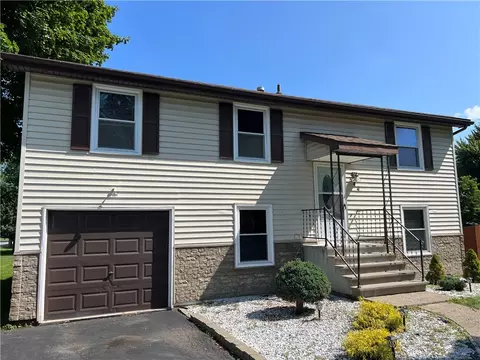 344 Youngs Ave, Gates, NY 14606