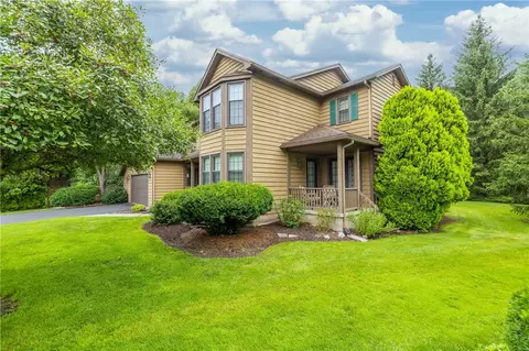 12 Woodruff Gln, Chili, NY 14624