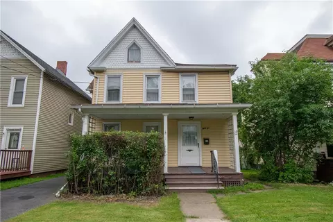 81 Madison St, Geneva, NY 14456