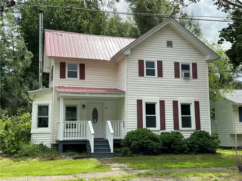 21 Adams St, Sidney, NY 13838