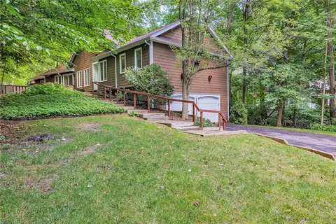 514 Panorama Trl, Rochester, NY 14625