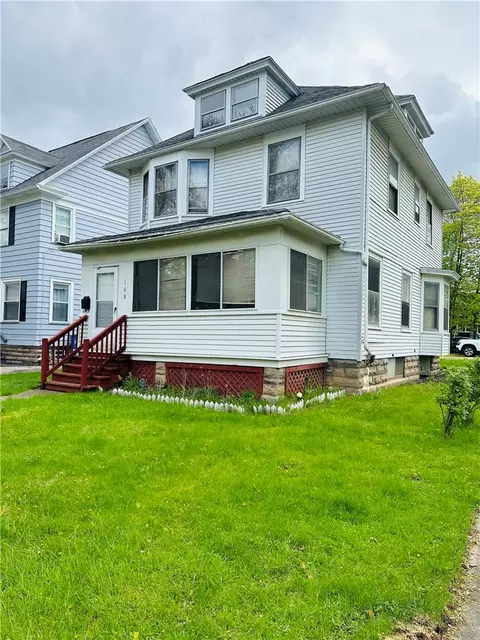 188 Rugby Ave, Rochester, NY 14619