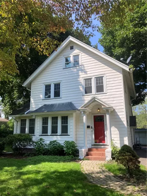 49 Fairhaven Rd, Brighton, NY 14610