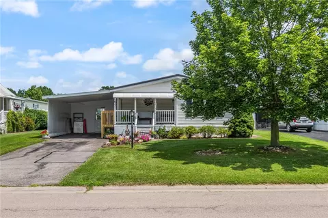6351 Kims Dr, Victor, NY 14564