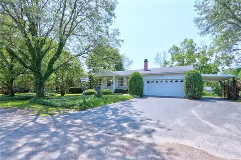 19 Hampton Pl, Geneva, NY 14456