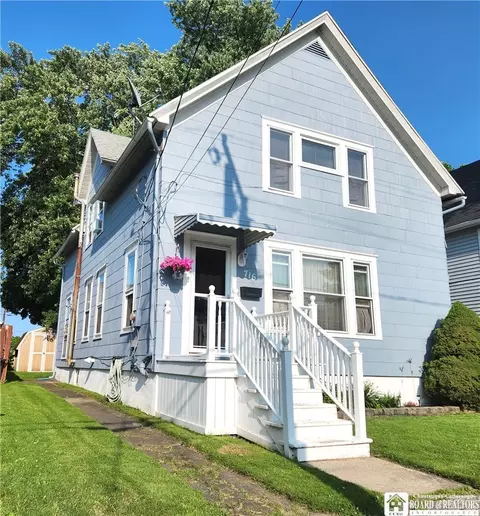 716 Grant Ave, Dunkirk, NY 14048