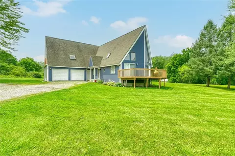 3089 Canandaigua Rd, Macedon, NY 14502