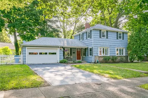 42 Cathaway Park, Rochester, NY 14610