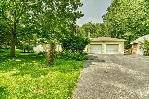 1271 Hatch Rd, Webster, NY 14580