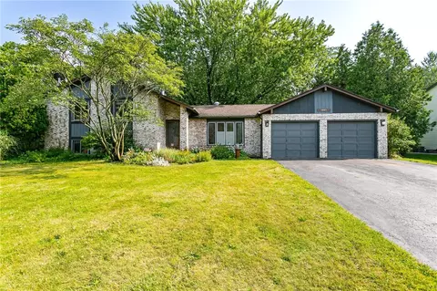 1445 Loughton Dr, Webster, NY 14580