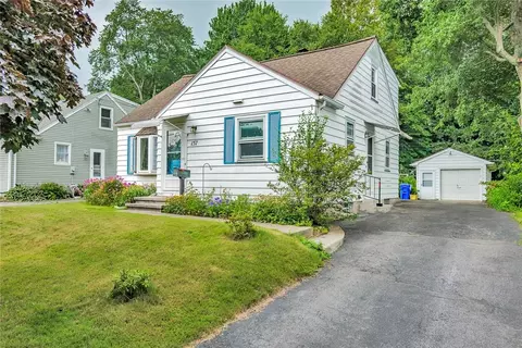 157 Glenbrook Rd, Greece, NY 14616