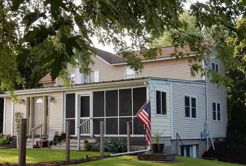 6951 N Geneva Rd, Sodus, NY 14551