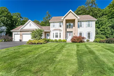 33 W Ham Cir, Chili, NY 14514