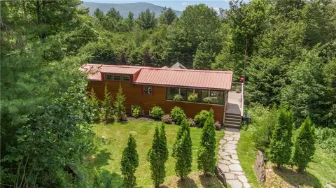 241 Decker Rd, Stamford, NY 12167
