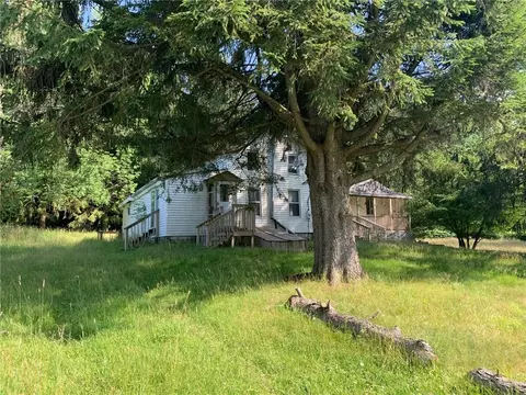 1034 White Hill Rd, Bolivar, NY 14715