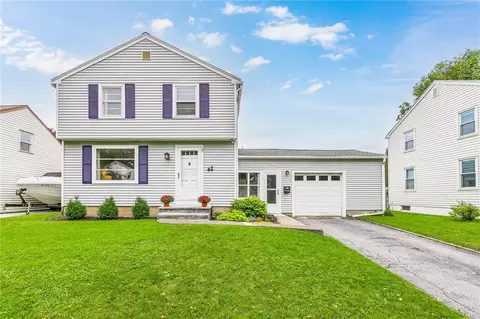 42 Beresford Rd, Rochester, NY 14610