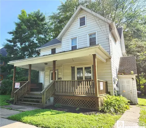 90 Temple St, Pomfret, NY 14063